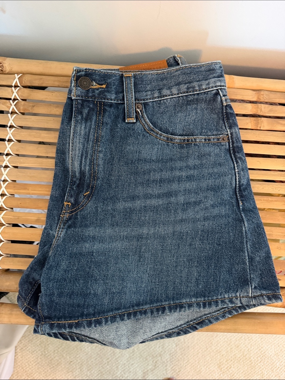 Levi's Women's 80s Mom Jean Shorts